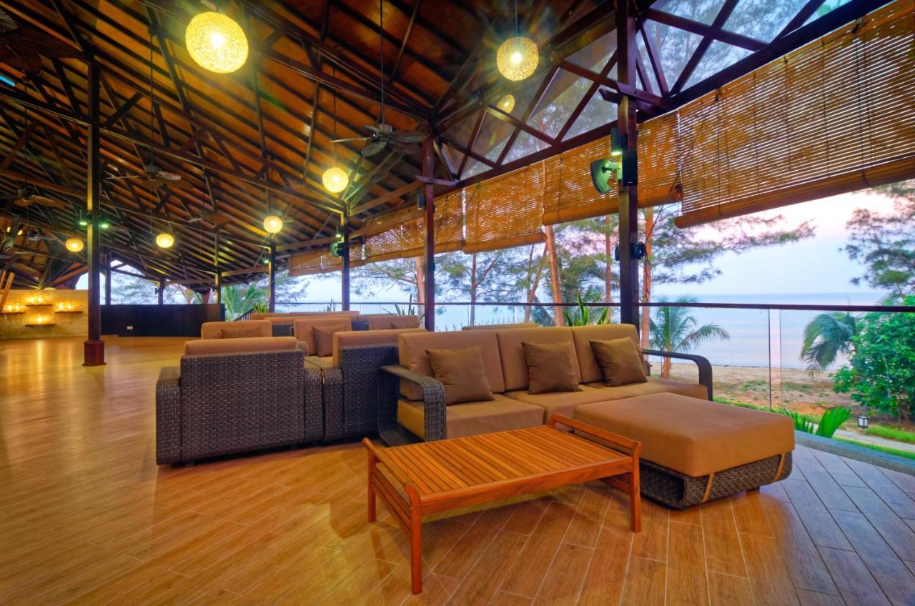 Borneo Eagle Resort Kota Kinabalu Esterno foto